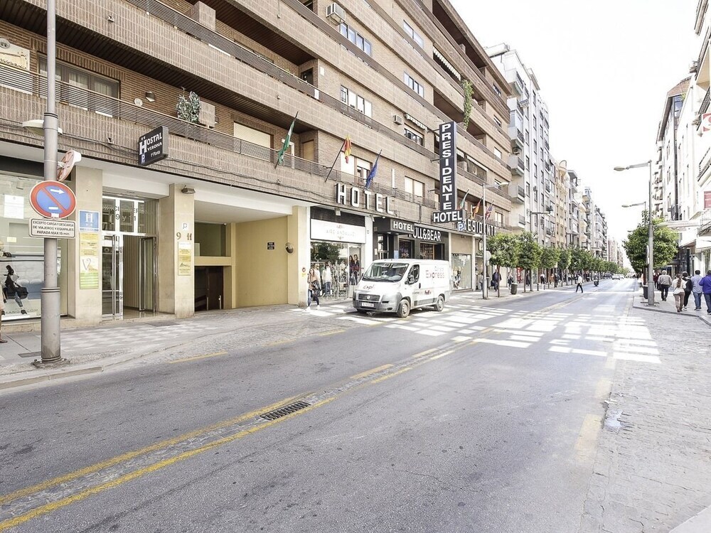 Weekendo 3 in Granada, Spain