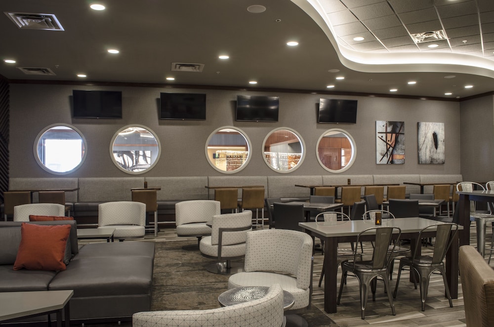Holiday Inn Fargo by IHG - photo 69
