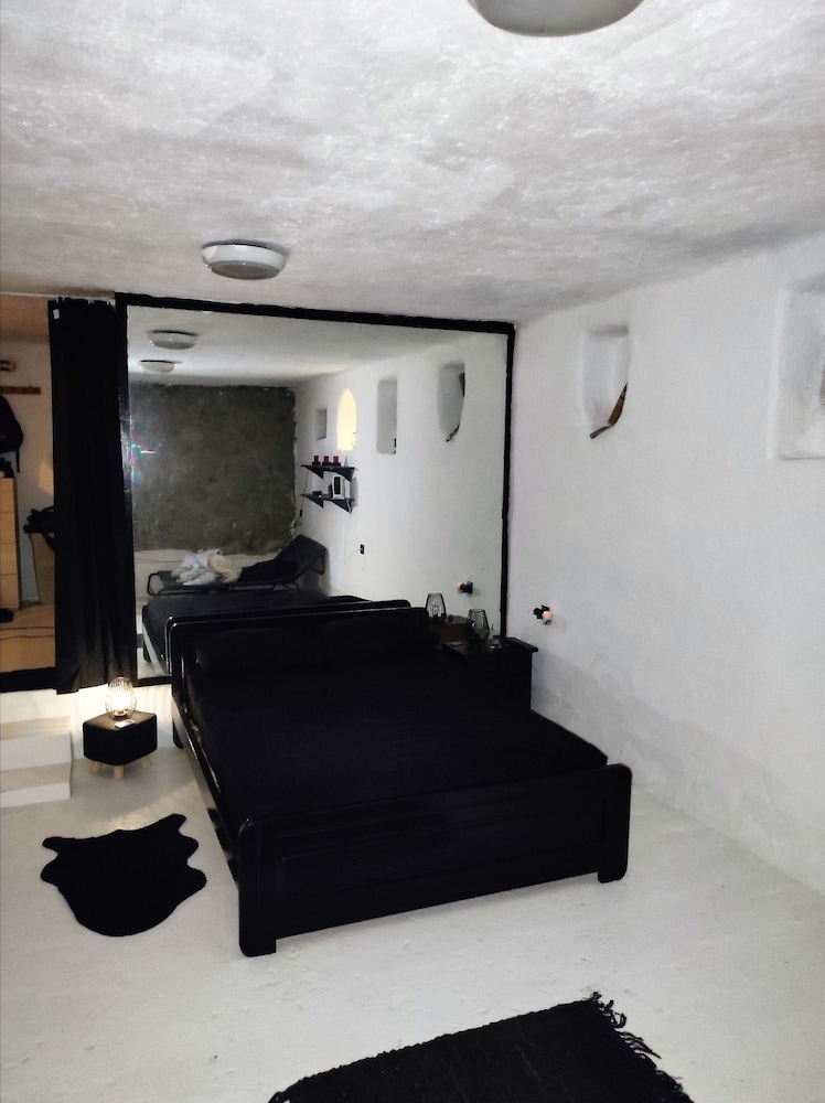 Artemis Studio Pyrgi in Mykonos, Greece