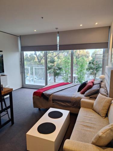 Urban Studio in Walkerville — 4-Star Luxury Hotel in Broadview, Australia