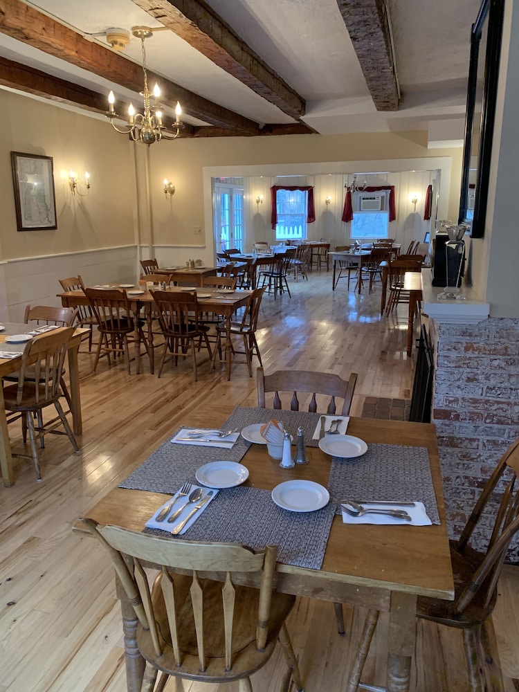 Lovett s Inn and Restaurant - photo 45
