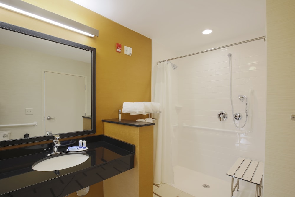 Fairfield Inn and Suites by Marriott Austin Northwest Domain - photo 14
