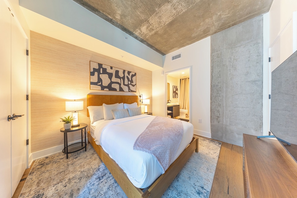 Austin Condo Hotel - photo 221