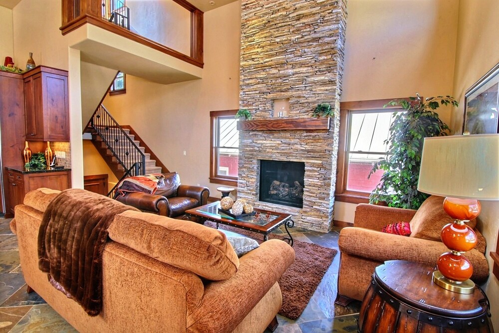 Abode at Parkwood Place - photo 11