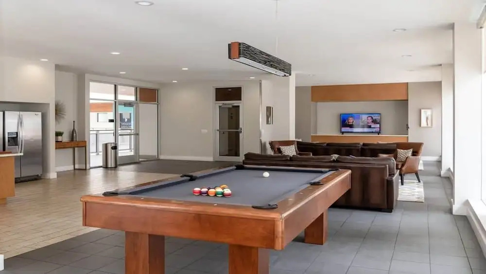Stunning 2Br 2Ba W Sky Pool Lounge Cozysuites - photo 12