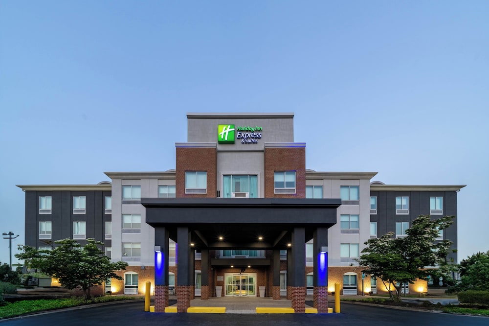 Holiday Inn Express Hotel & Suites Woodbridge by IHG — hotel in Woodbridge