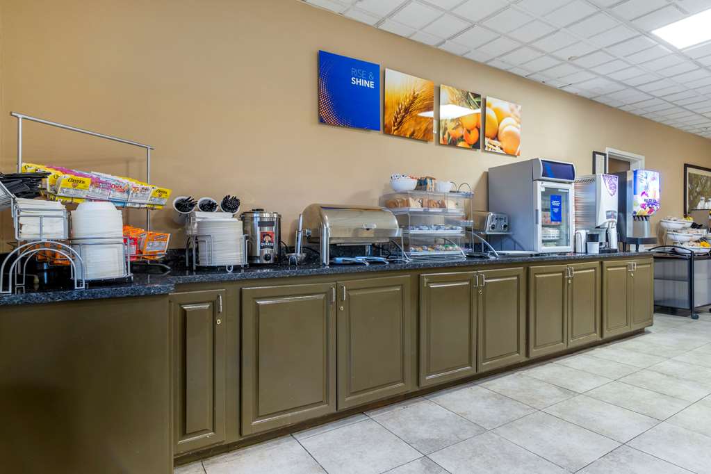 Comfort Suites Savannah North I 95 - photo 28