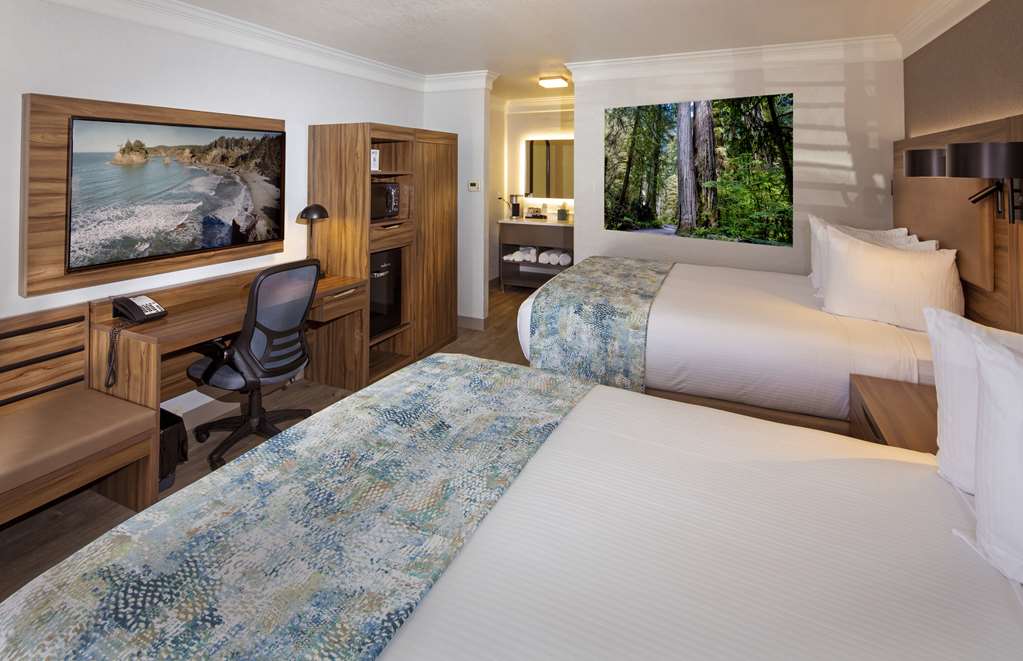 Best Western Plus Humboldt Bay Inn - photo 16
