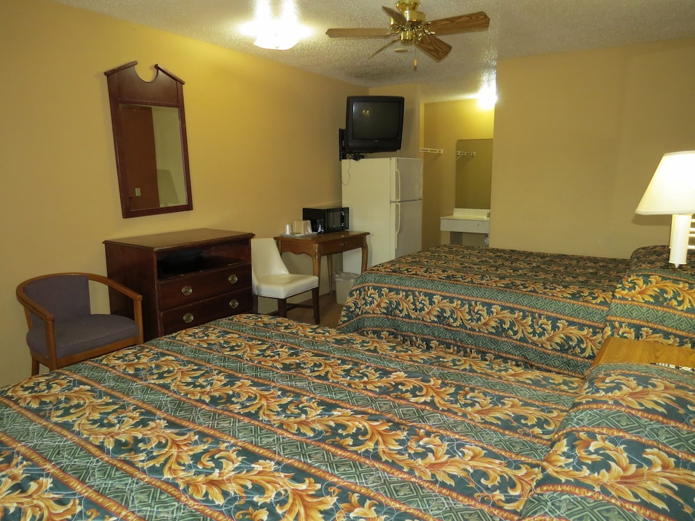 First Western Inn Caseyville - photo 8