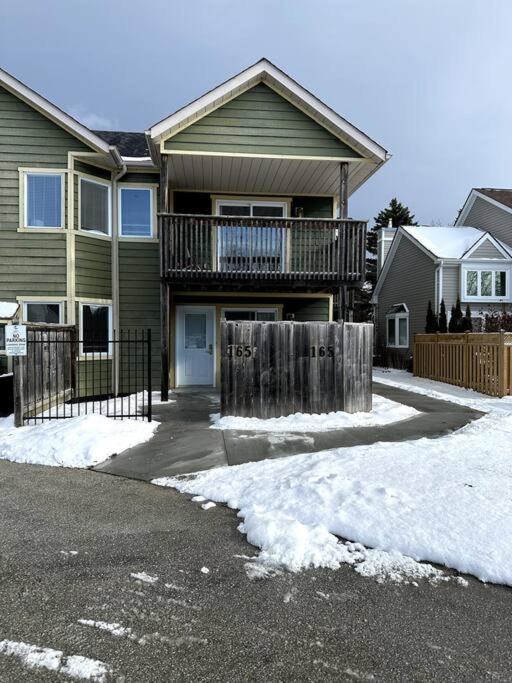 The Fairway Flat in Collingwood, Canada