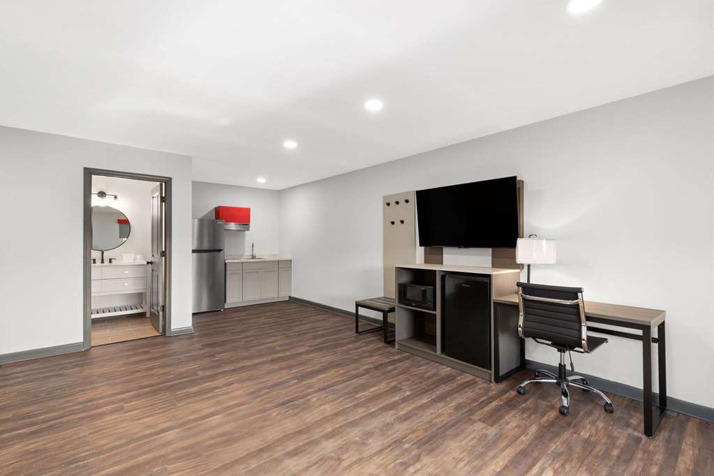 Ramada by Wyndham Bainbridge - photo 24