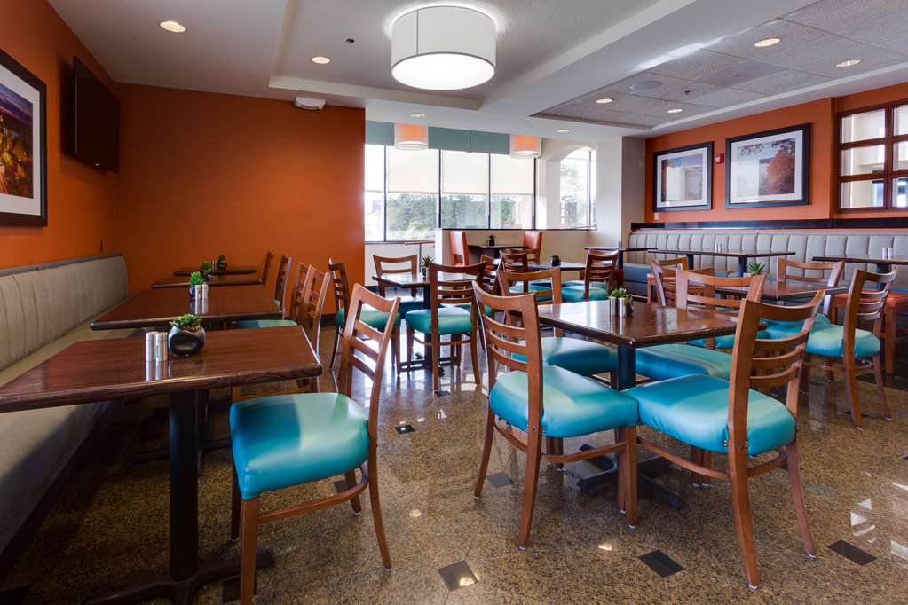 Drury Inn & Suites Columbia Stadium Boulevard - photo 6