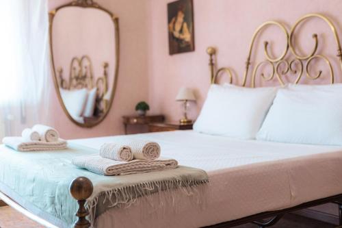 Casa Maresa family house metro A — 4-Star Luxury Hotel in Rome, Italy