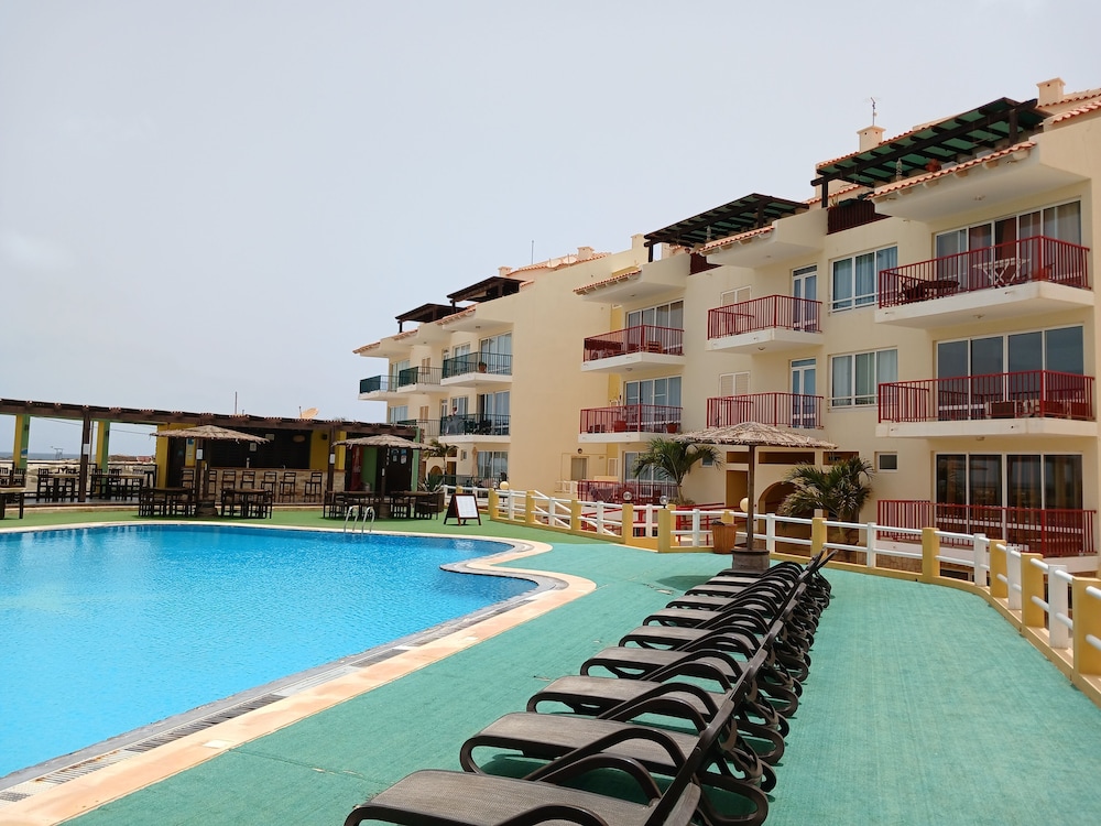 Vila Cabral 2 Apartments AC — 4-Star Luxury Hotel in Sal Rei, Cape Verde