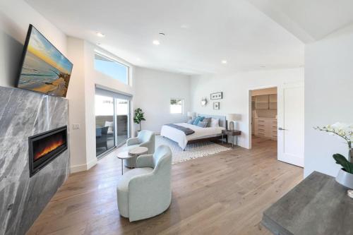 Luxury Stay Corona del Mar Short Walk to Beach in Newport Beach, United States