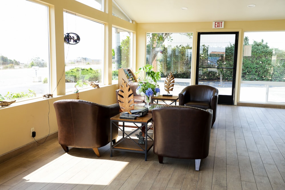 Silver Surf Motel - photo 131