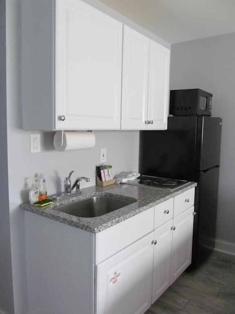 Rio Motel and Suites - photo 19