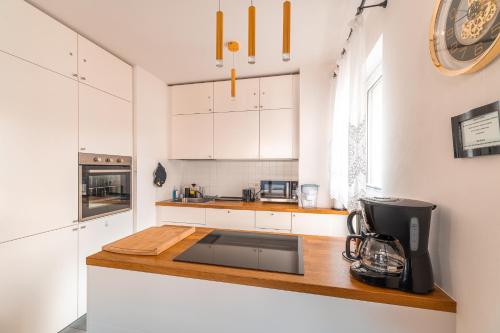 Apartament Chmielna Gold — 4-Star Luxury Hotel in Krakow, Poland