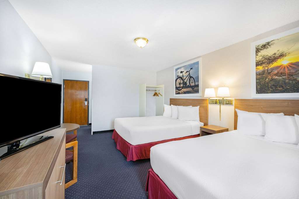 Days Inn by Wyndham Monticello - photo 9