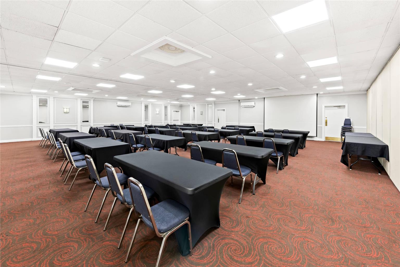 Quality Inn Dayton Airport - photo 34