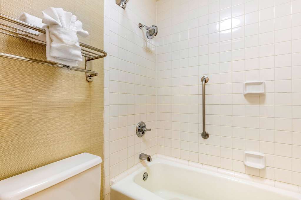Quality Inn Exit 4 - photo 46