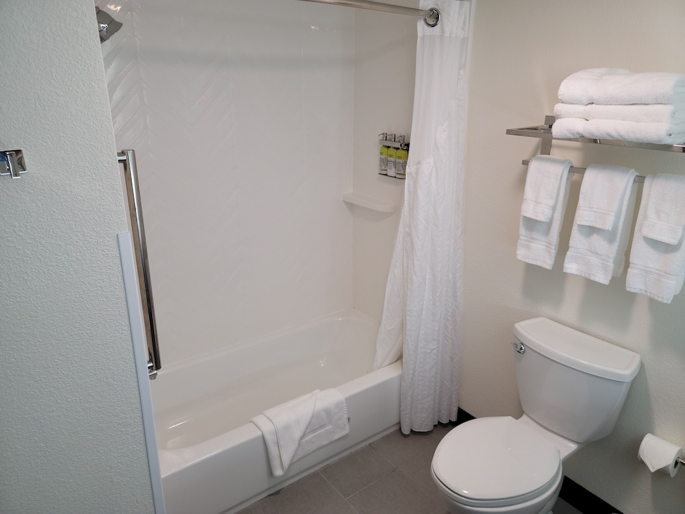 Holiday Inn & Suites Wausau Rothschild by IHG - photo 30