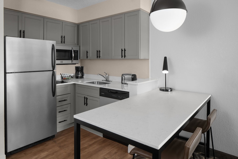 Residence Inn by Marriott Tysons - photo 17