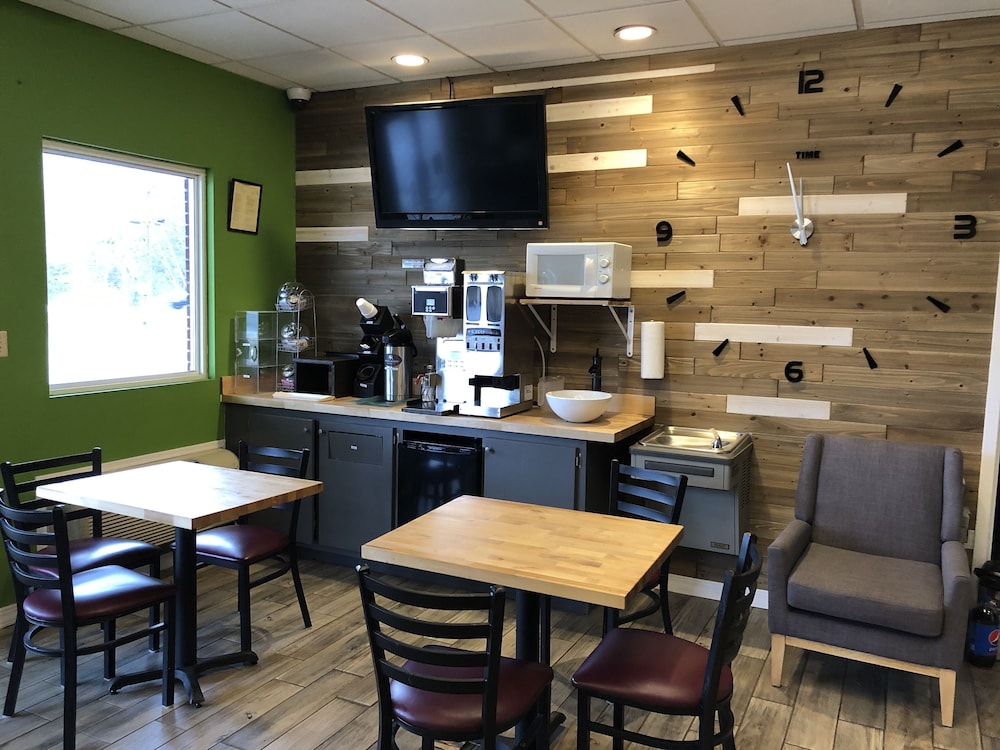 Deerfield Inn & Suites - photo 35