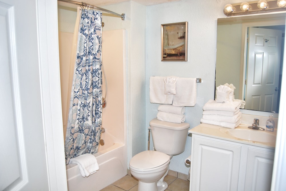 Grand Atlantic Resort 601 Efficiency Studio Bedroom Condo by RedAwning - photo 7