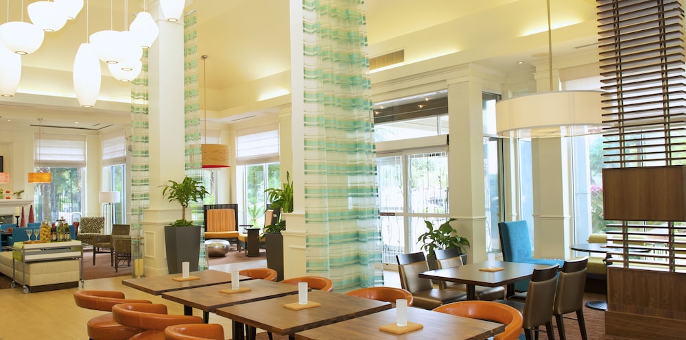 Hilton Garden Inn Jacksonville JTB Deerwood Park - photo 2