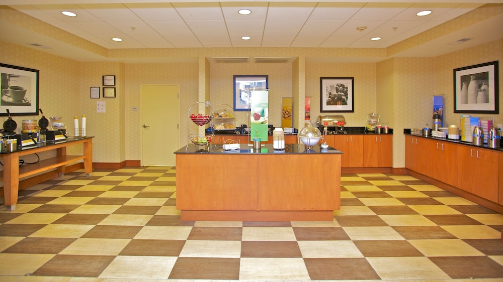 Hampton Inn Ringgold Ft. Oglethorpe - photo 20