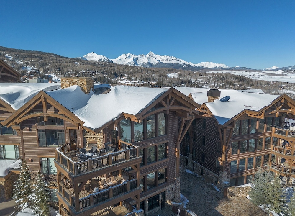 See Forever Village At The Peaks Resort & Spa — hotel in Mountain Village