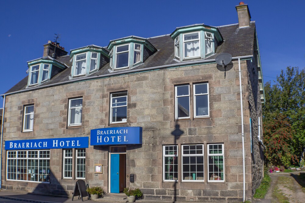 OYO Braeriach Hotel Highlands Scotland — hotel in Newtonmore