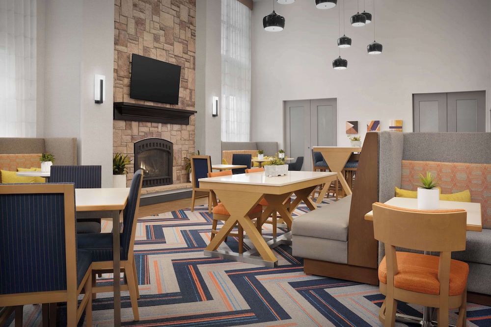 Hampton Inn & Suites Williston - photo 32
