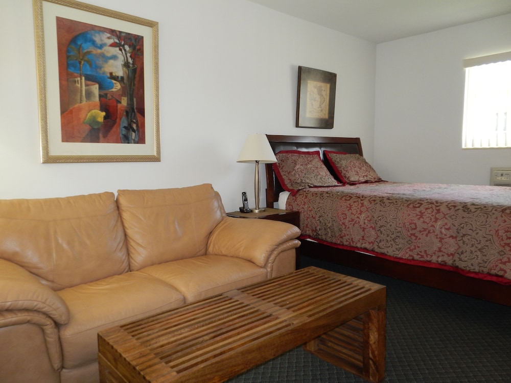 Shell Motel - photo 12