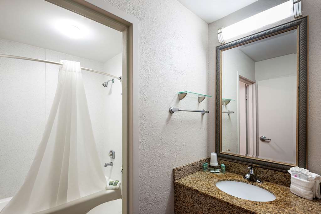 Best Western New Smyrna Beach Hotel & Suites - photo 31