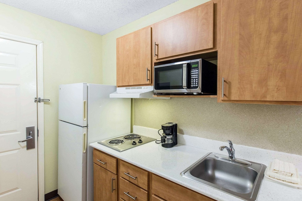Hawthorn Extended Stay by Wyndham Lewisville - photo 28