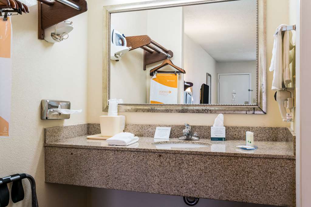 Quality Inn Battleboro Rocky Mount - photo 18