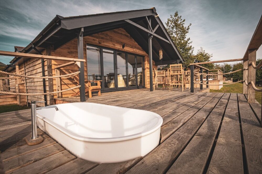 Zen Jungle Retreat in Holsworthy, United Kingdom