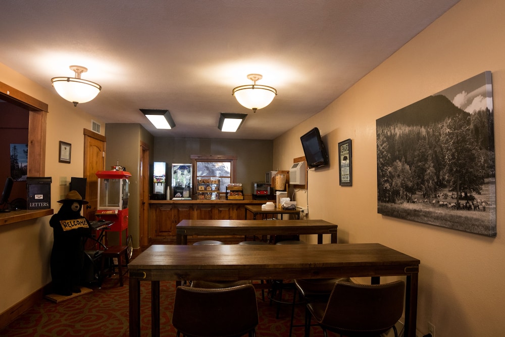 Silver Moon Inn - photo 2