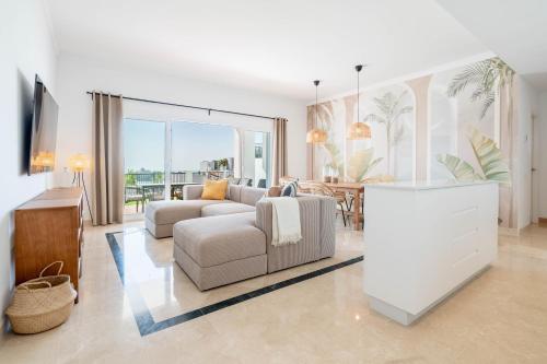 Modern Getaway Spa Pools 5301 — Benahavis