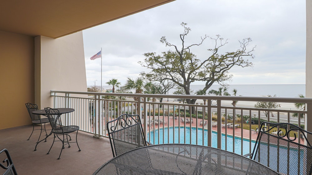 Legacy Towers Legacy II 203 Deluxe - photo 13