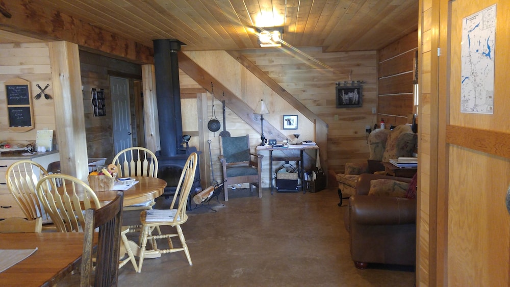 Wolfwood Guest Ranch — Thompson — photo 4