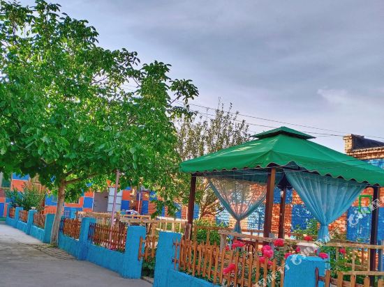 Zhitu Xiangju Herbs Garden in Xinyuan, People's Republic of China