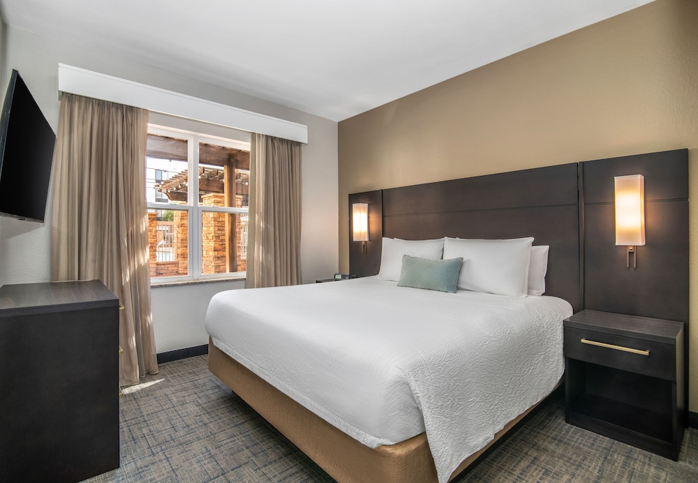 Residence Inn Phoenix Glendale Sports & Entertainment District - photo 17