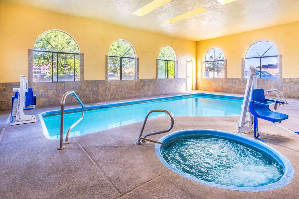 Days Inn by Wyndham Los Lunas - photo 12