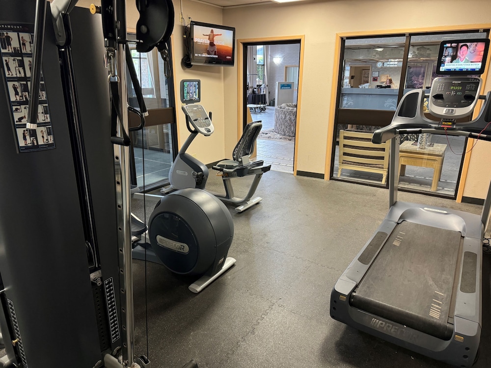 Sojourn Suites Portland Airport - photo 20