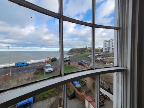 Sea View flat 2 with Fast WiFi and FREE parking