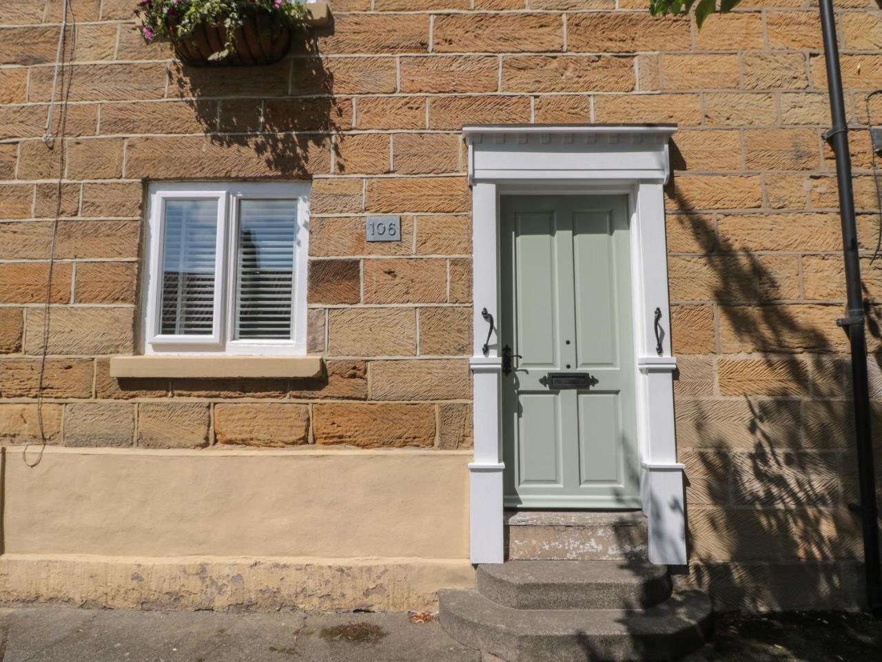 106 Westgate — Guisborough