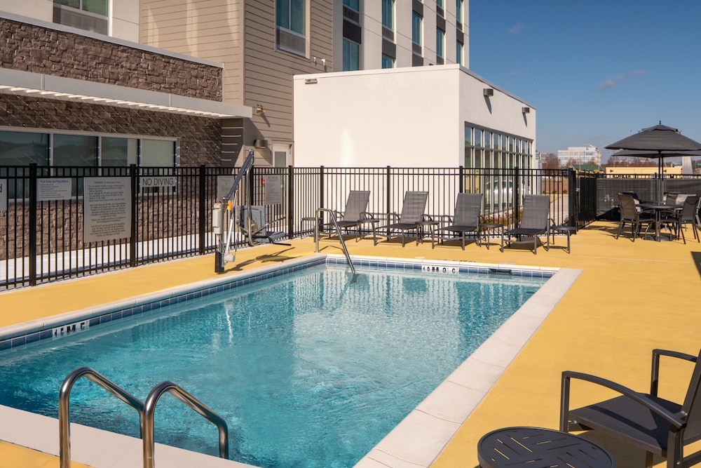 Fairfield by Marriott Inn & Suites Huntsville Redstone Gateway - photo 12